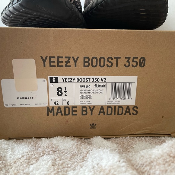 Yeezy Boost 350 - Picture 4 of 4